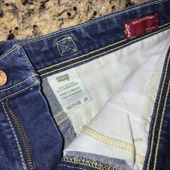 levi’s basic mini skirt - Picture 3 of 4